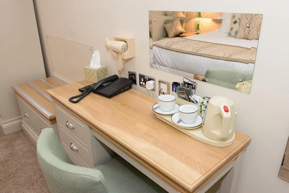 Giltar 3* Tenby
