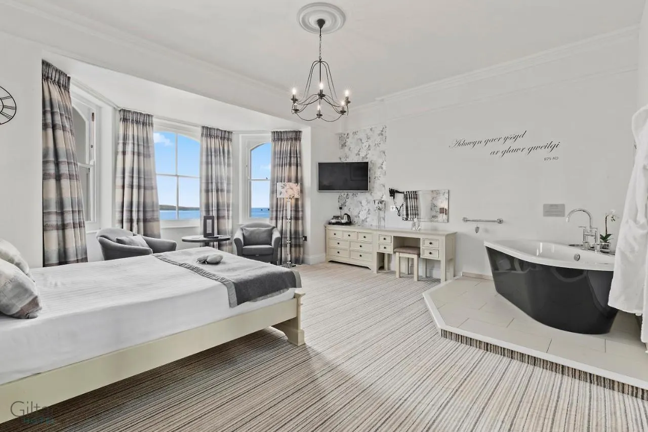 Giltar 3* Tenby
