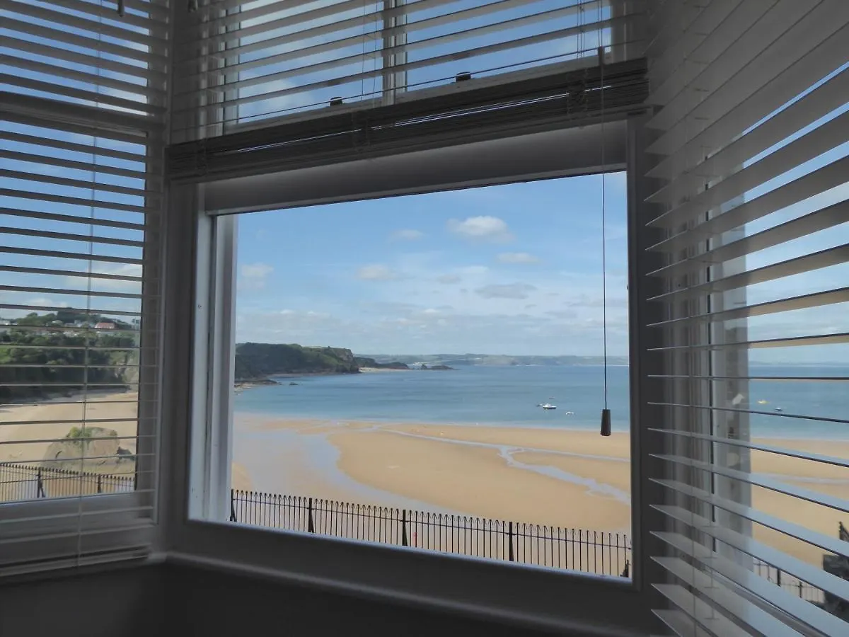 Apartment 1 Beachtop Court Tenby