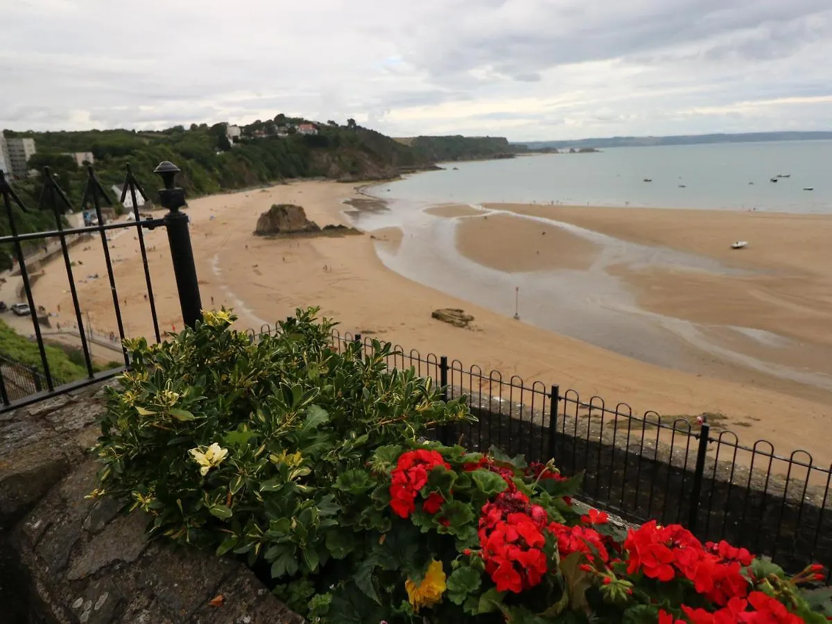 Apartment 1 Beachtop Court Tenby