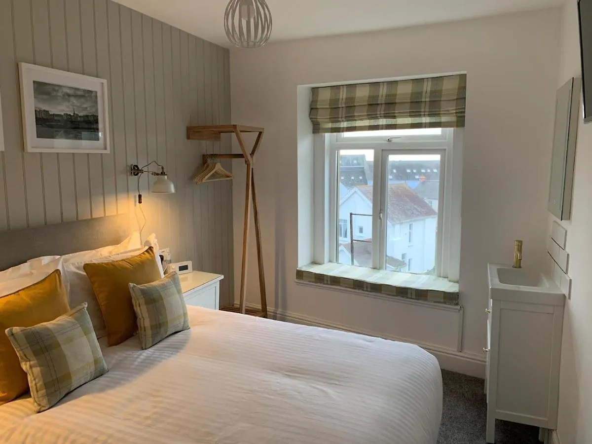 Glenthorne Penzion Tenby