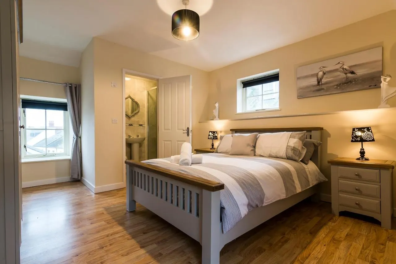 Seagulls Nest - 2 Bedroom - * Tenby