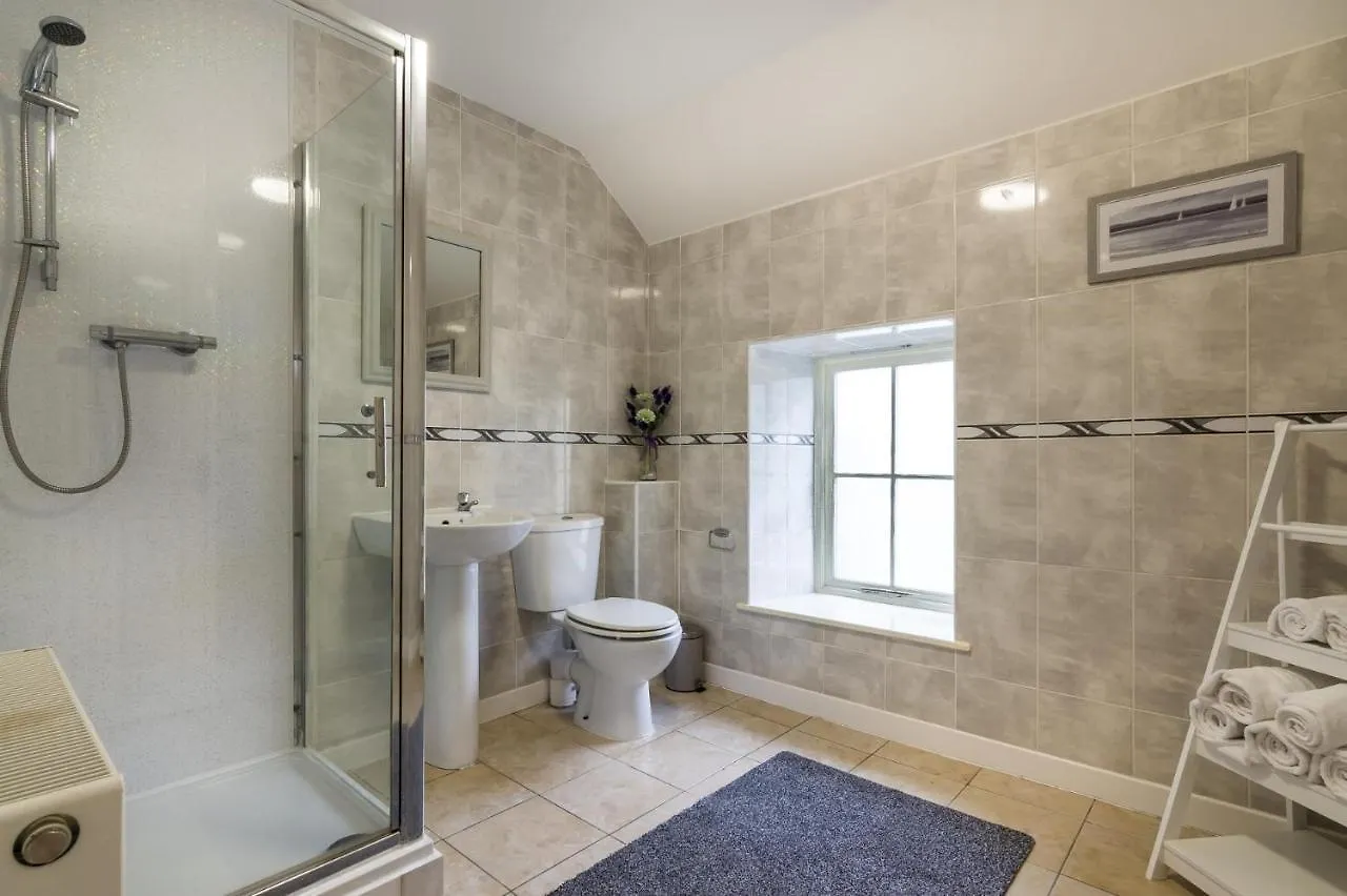 Seagulls Nest - 2 Bedroom - *