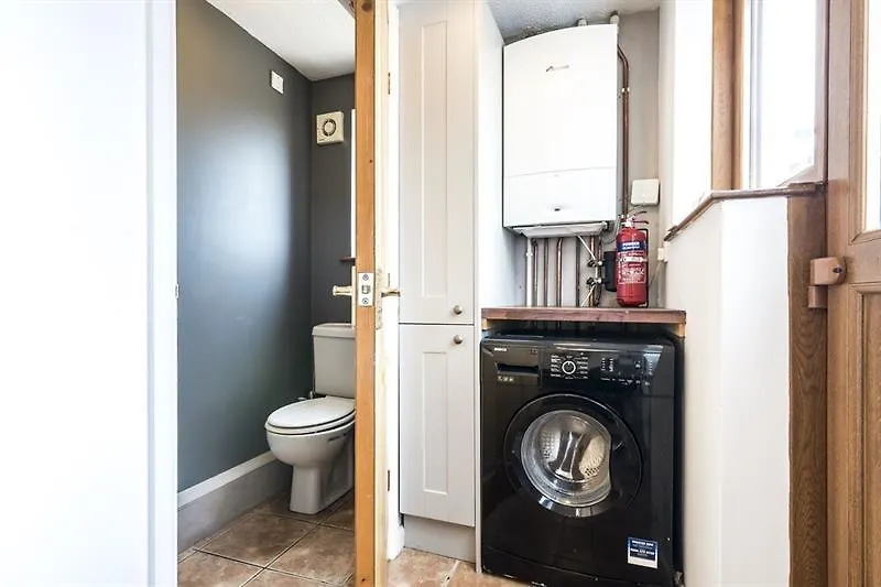 Field View - 3 Bedroom - Saint Florence
