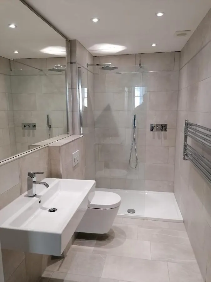 Spinnaker - Self Catering Apartment, *