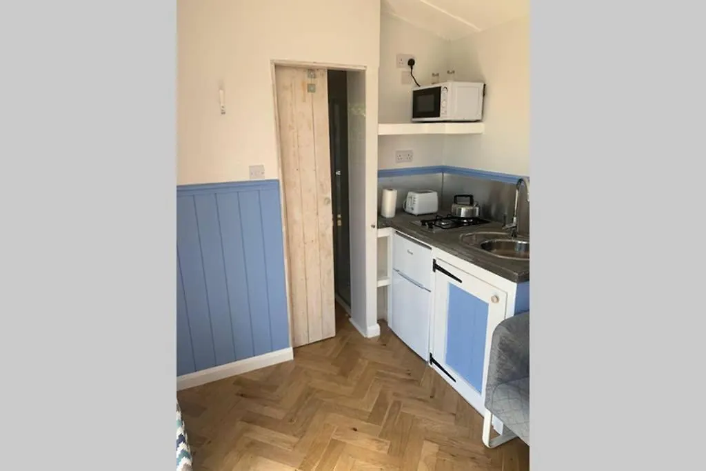 Apple Tree Hut Apartmán