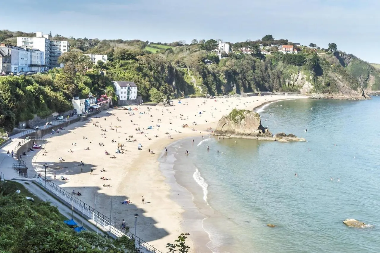 Sea Legs - 2 Bedroom - Windsor House - * Tenby