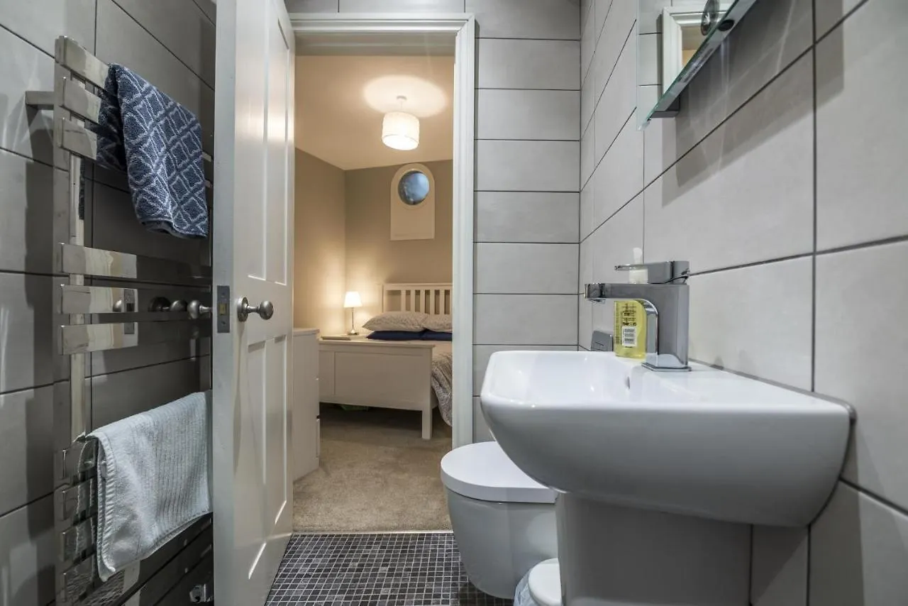 Sea Legs - 2 Bedroom - Windsor House - Apartment
