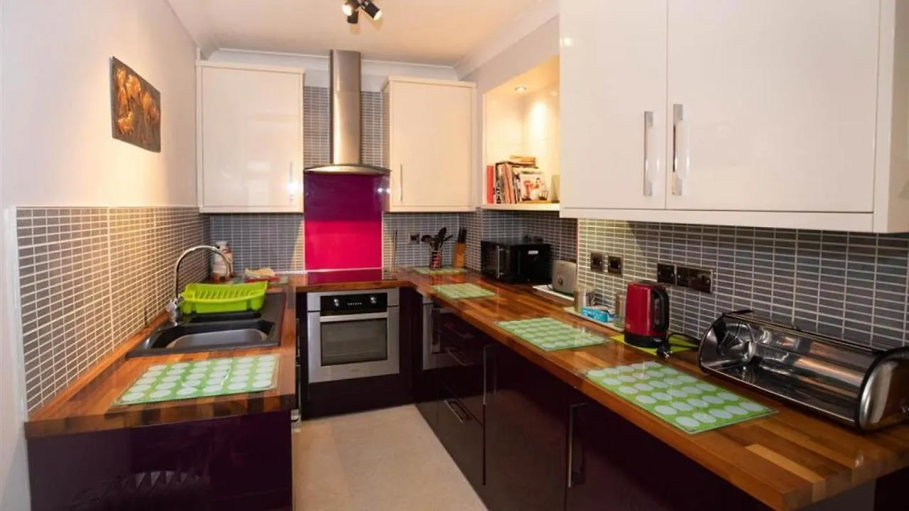 شقة Tredegar House Flat 4 *
