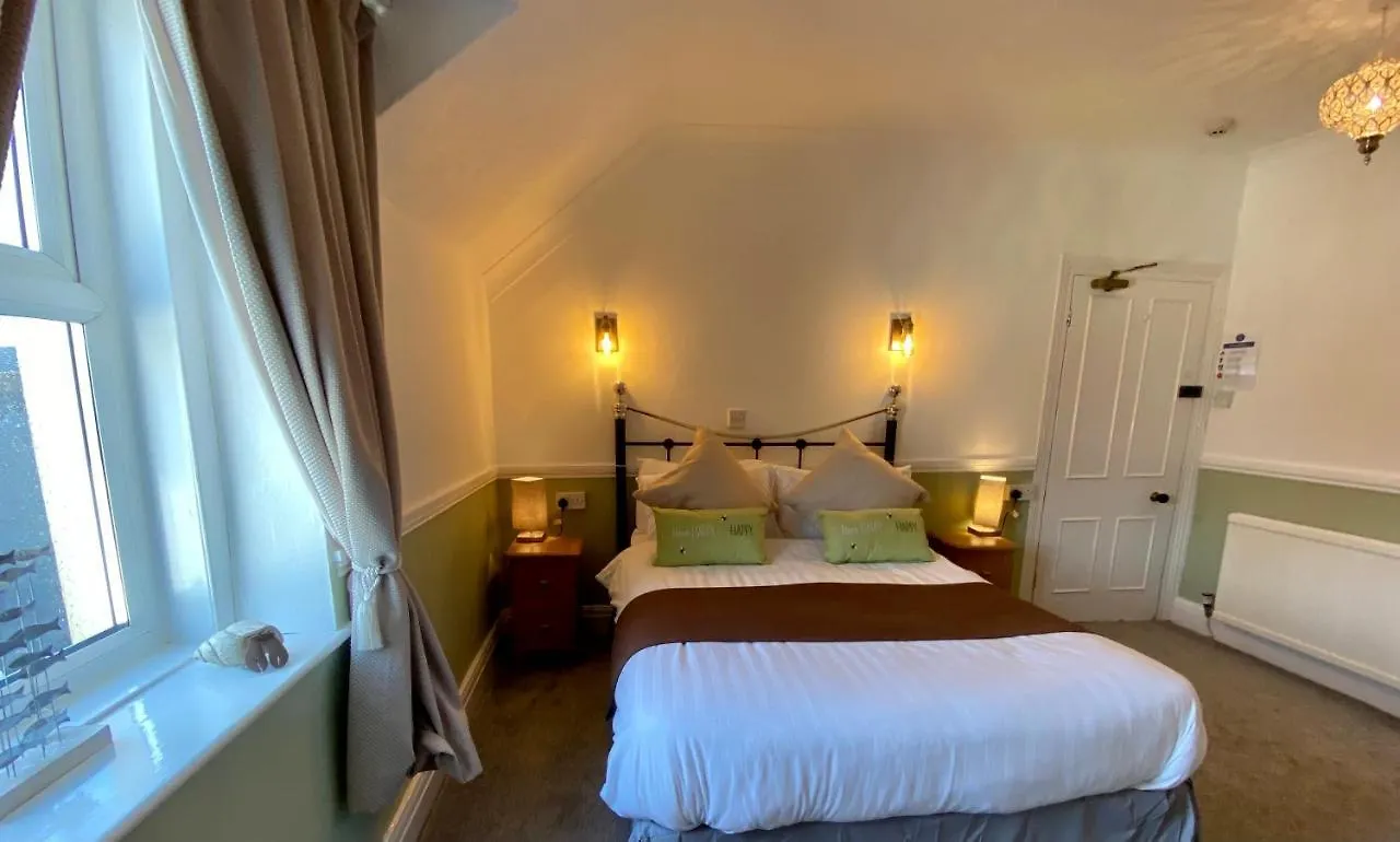 Sunny Bank Guest house Tenby