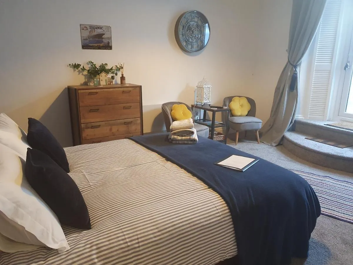 Beachcomber Bed and breakfast Tenby