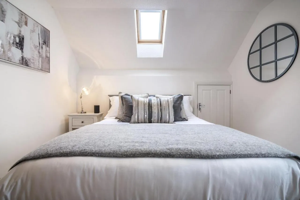 French Fields - 4 Bedroom House - St Florence Holiday home Tenby