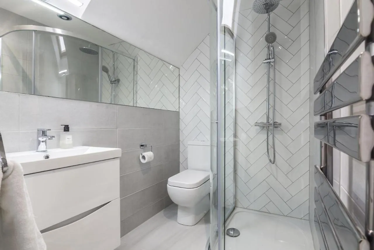 French Fields - 4 Bedroom House - St Florence Holiday home Tenby