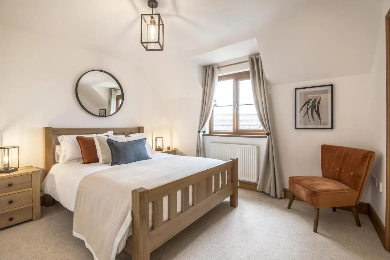 French Fields - 4 Bedroom House - St Florence Tenby