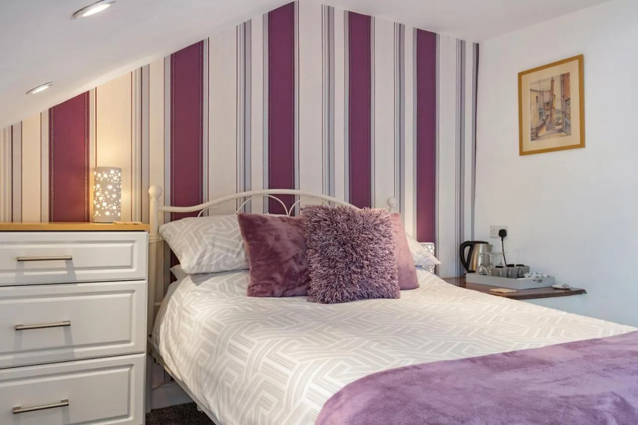 Coach Guest house 3*