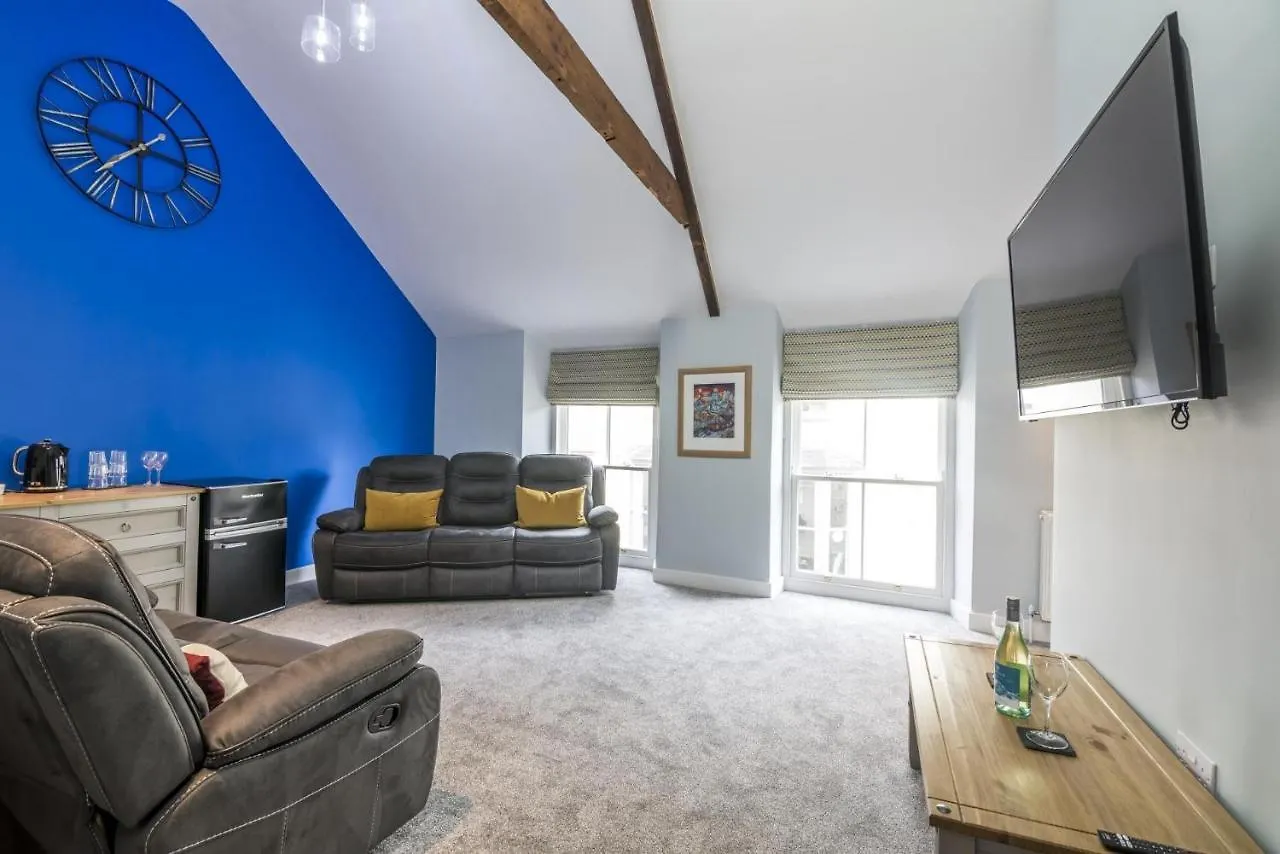 To Mawr - 2 Bedroom - * Tenby