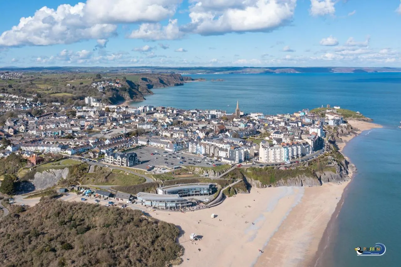 8 Waterstone House - Luxury Apartment, Sea Views, Pet Friendly Apartment