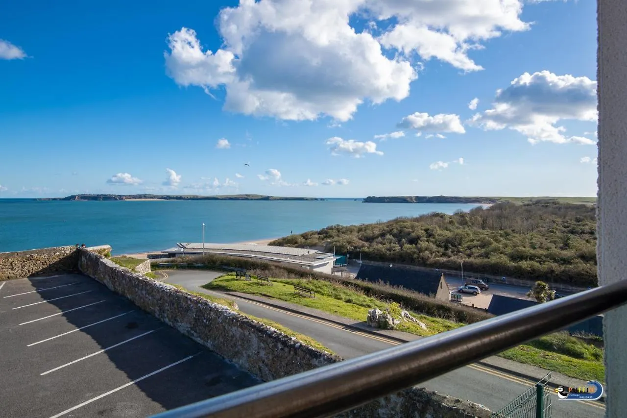 8 Waterstone House - Luxury Apartment, Sea Views, Pet Friendly *