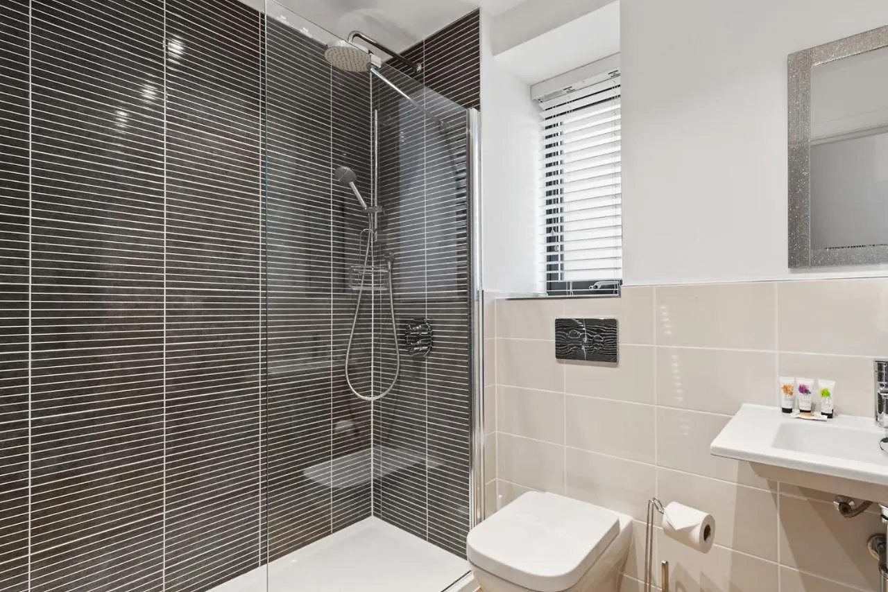 8 Waterstone House - Luxury Apartment, Sea Views, Pet Friendly