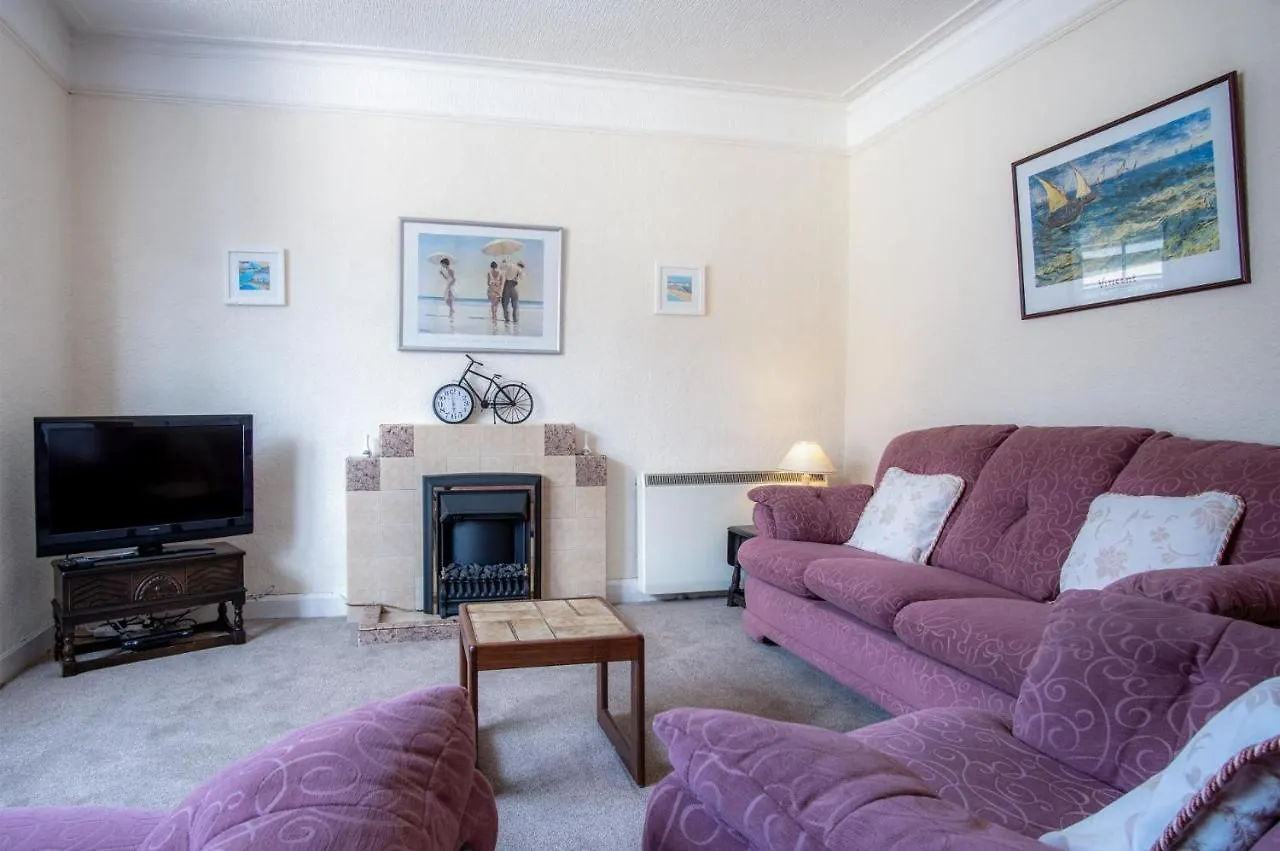 Dragons Den - 2 Bedroom - Apartment *