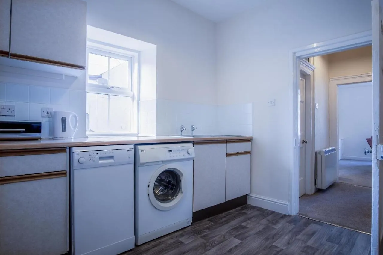 Dragons Den - 2 Bedroom - Apartment *