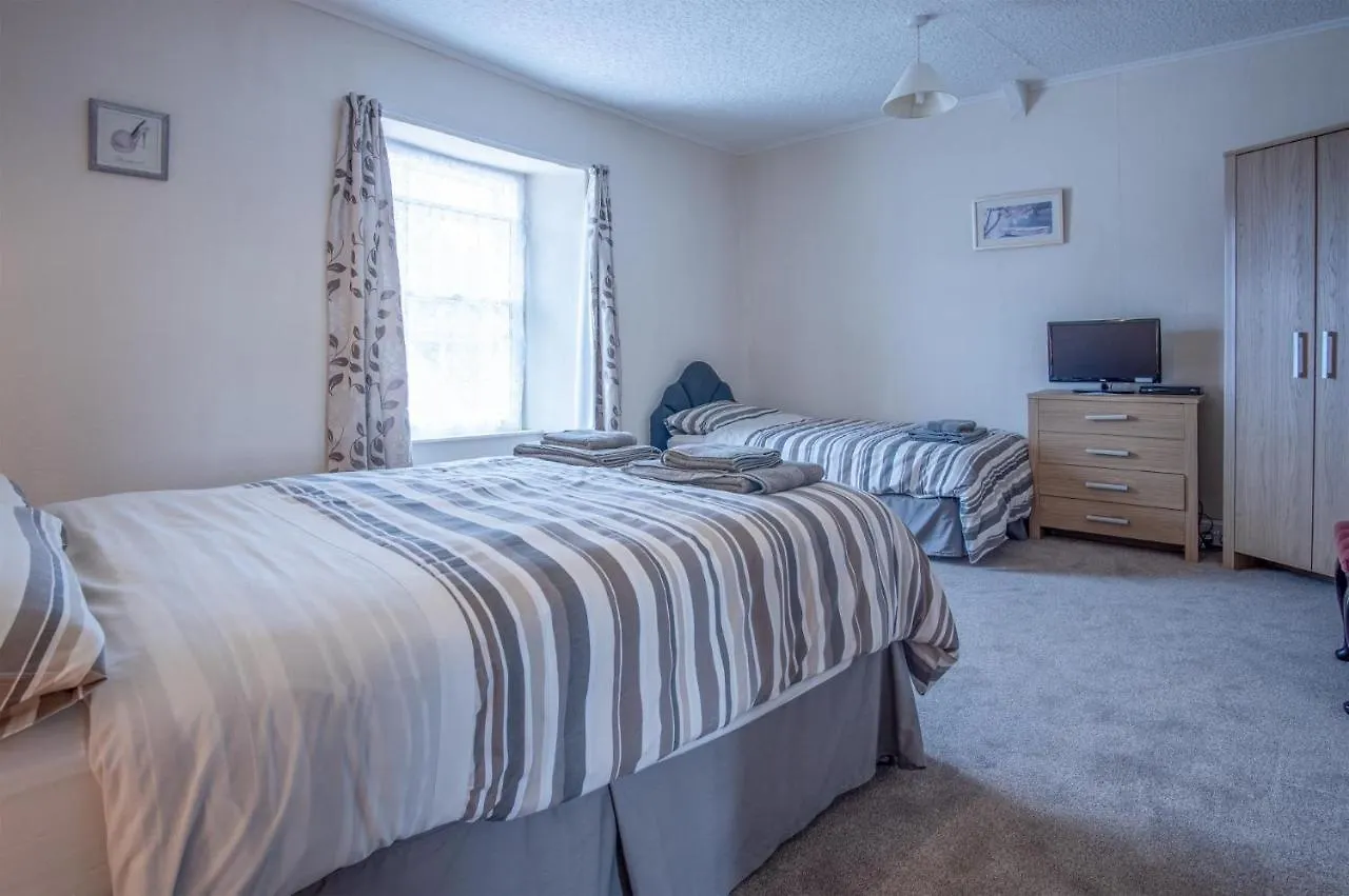 Dragons Den - 2 Bedroom - Apartment *