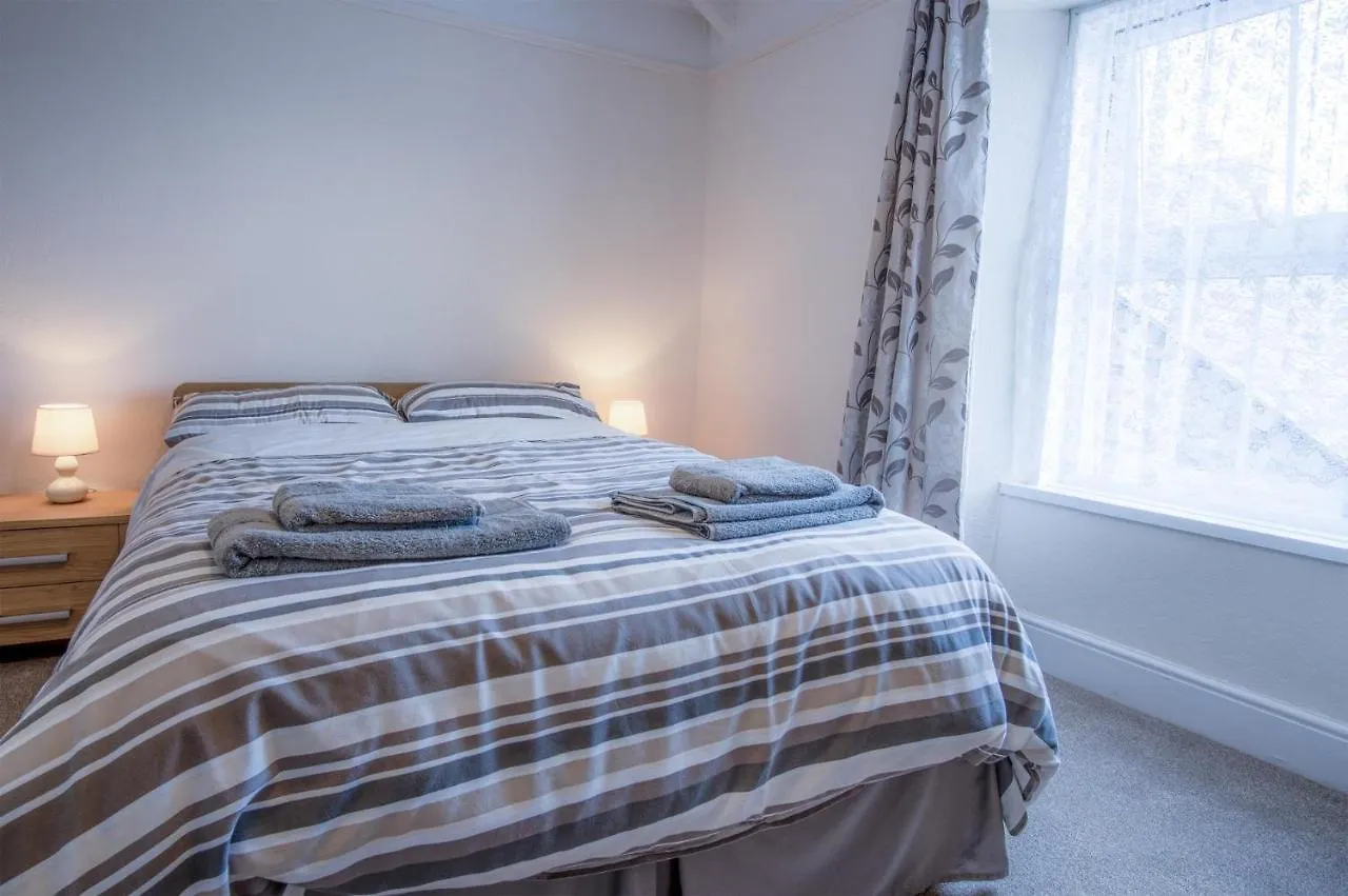 Apartment Dragons Den - 2 Bedroom - *