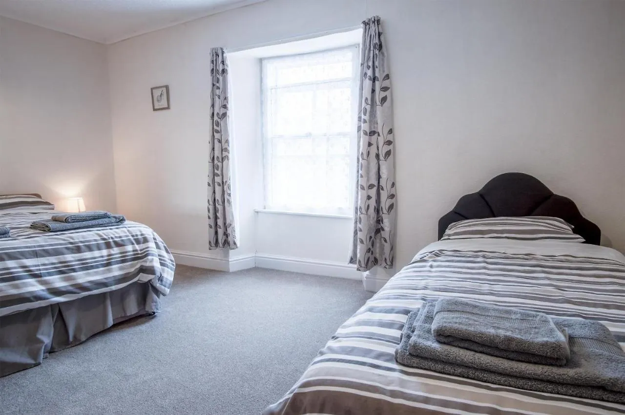 Dragons Den - 2 Bedroom - Apartment