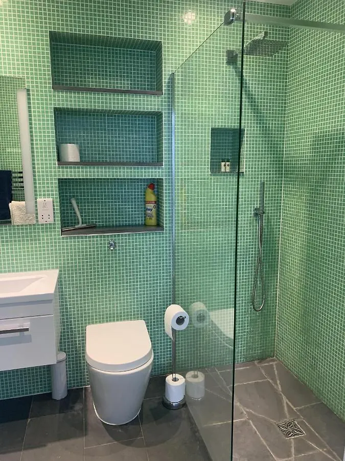 Beautiful House, Pets Allowed