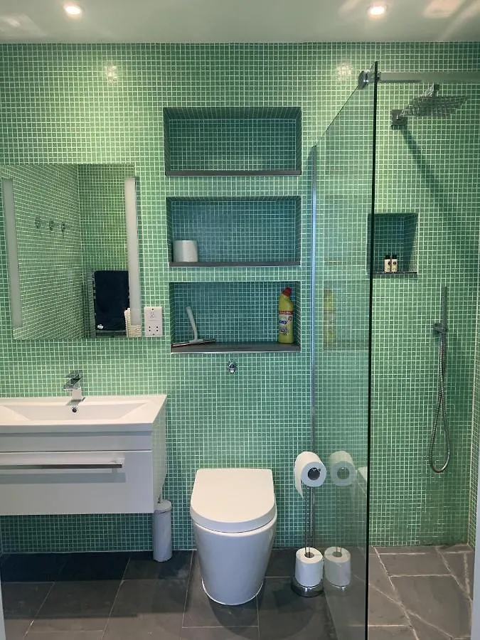 Beautiful House, Pets Allowed