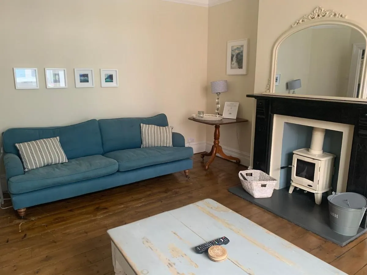 Holiday home Beautiful House, Pets Allowed Tenby