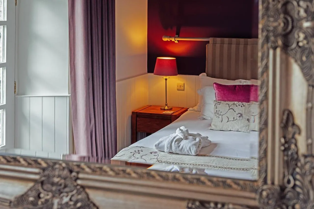 Trefloyne Manor Country house Tenby