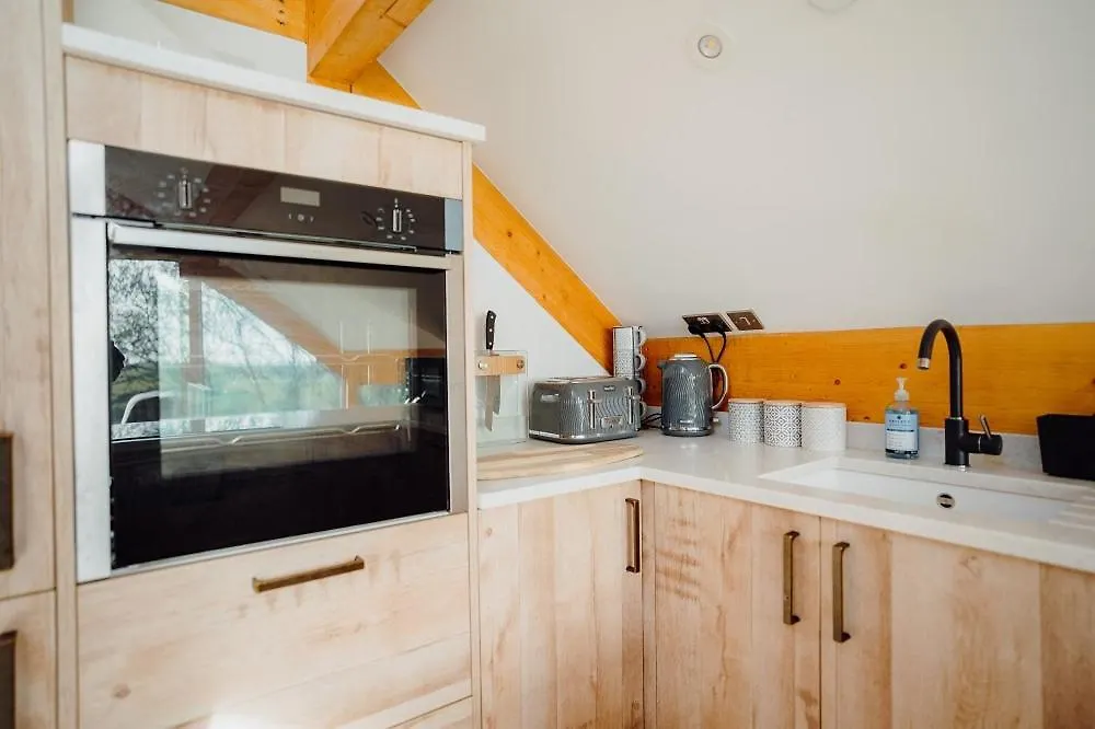 Beavers Lodge. Luxury With Hot Tub Villa Tenby