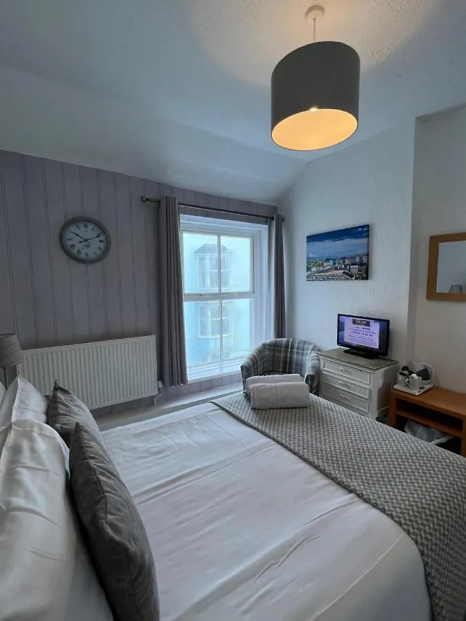 Lindholme Гостевой дом 3*