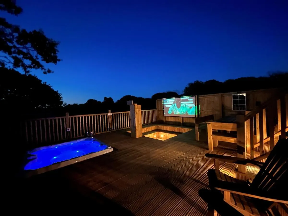 Luxury tent Aladdin Safari Tent Tenby
