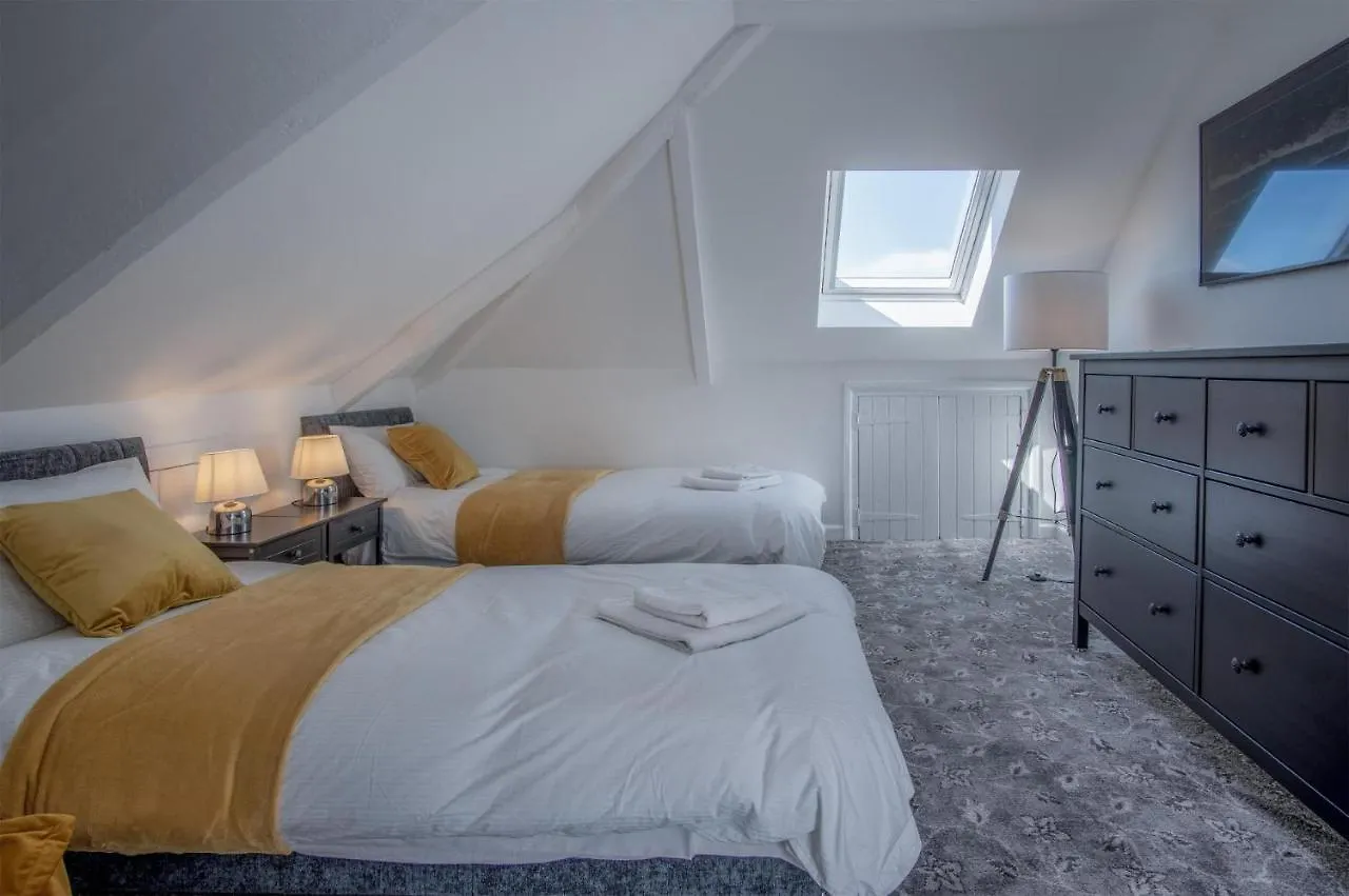 Gwynne House - 6 Bedroom Luxurious - Harbour Prázdninový dům Tenby