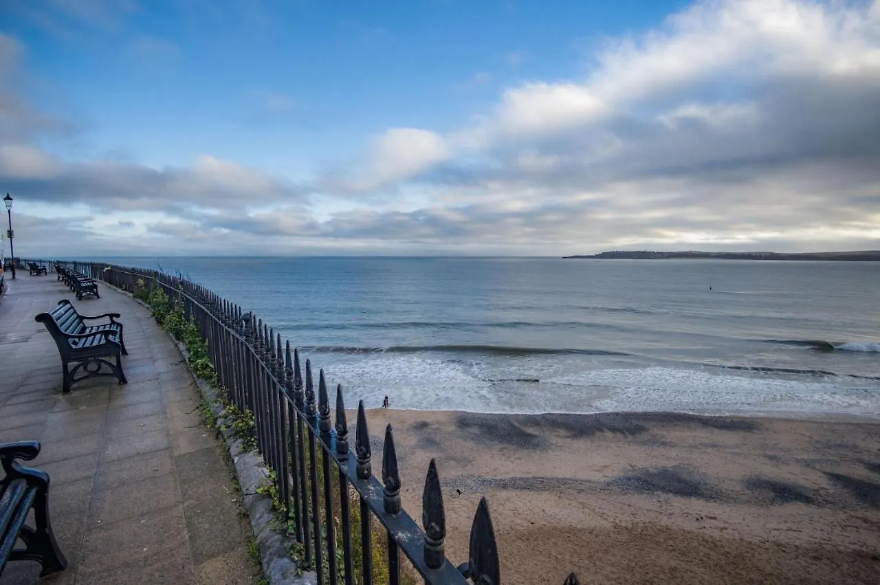 Skylark - 2 Bedroom -