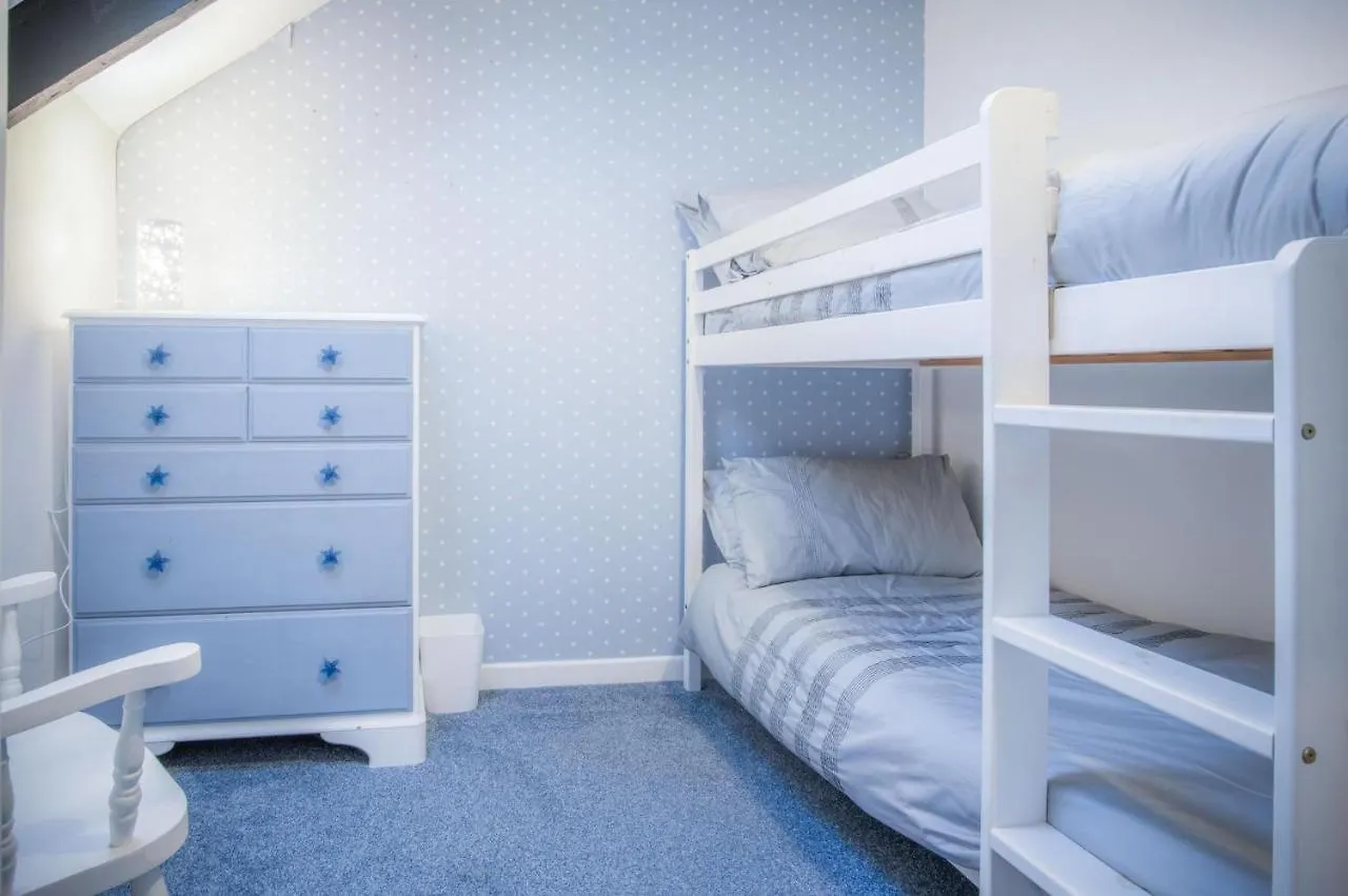 The Penthouse At The Mews - 2 Bedroom - 公寓 滕比