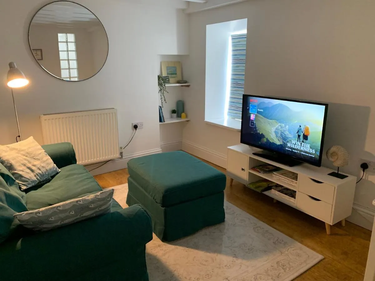 Apartment Gwandalan - 1 Bed Apartment, Within Town Walls
