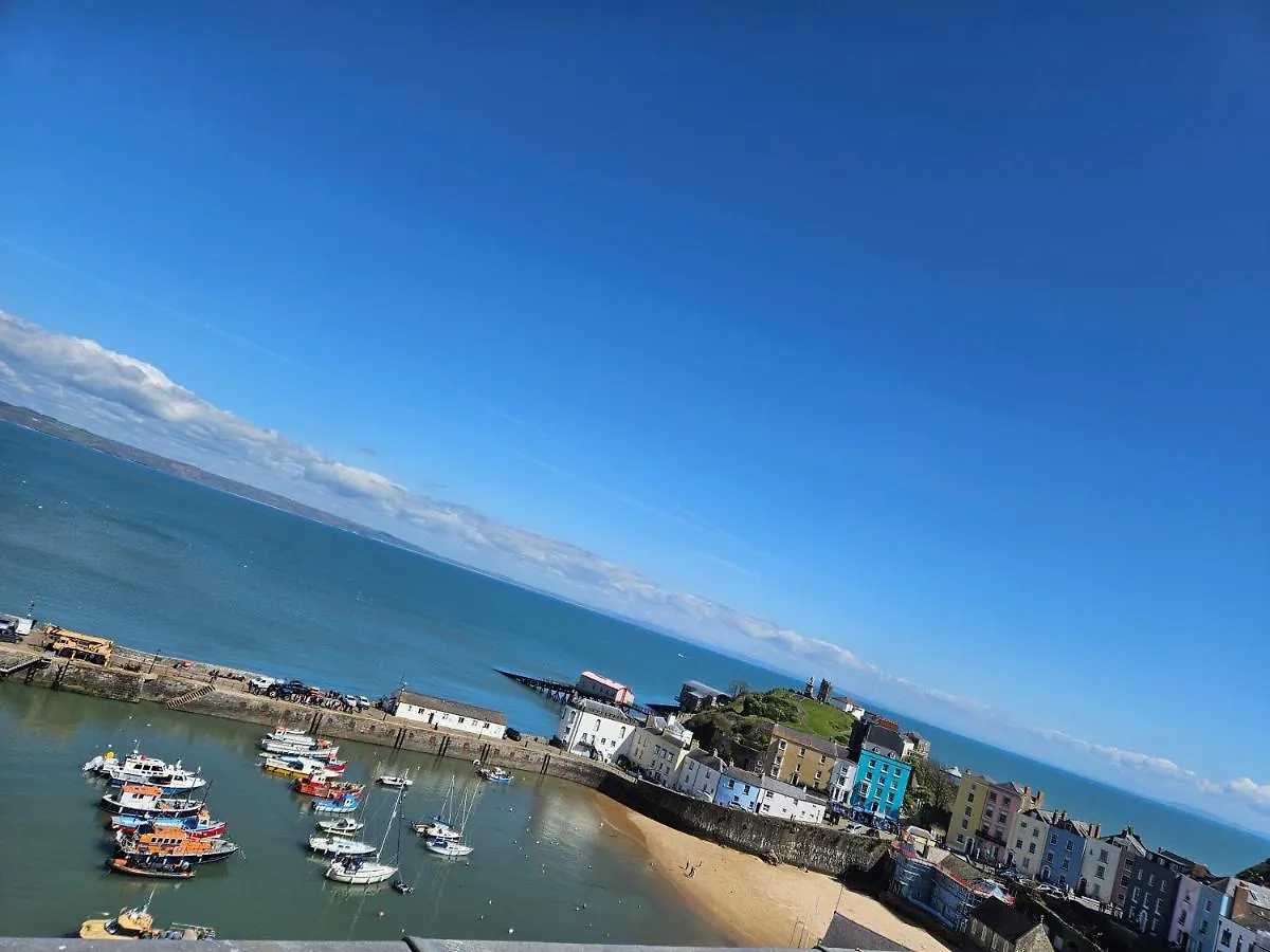 Dom wakacyjny Rooftops Tenby