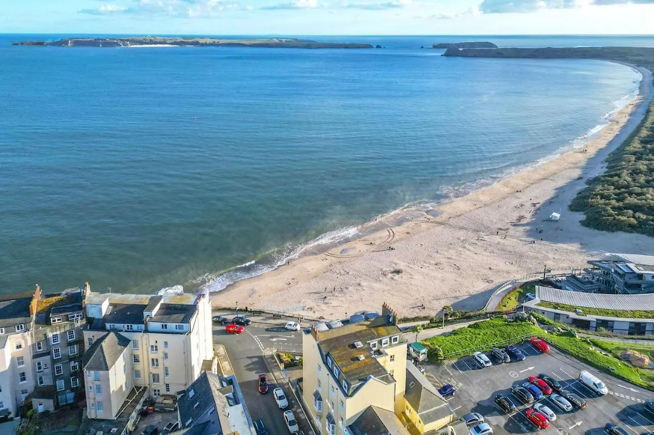 Skylark - 2 Bedroom - Apartment Tenby