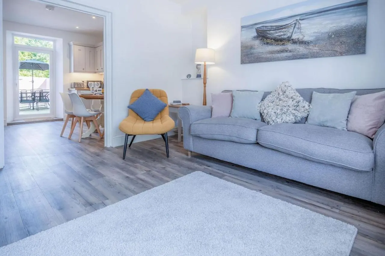 Holiday home Canol Y Bryn - 3 Bedroom - Tenby