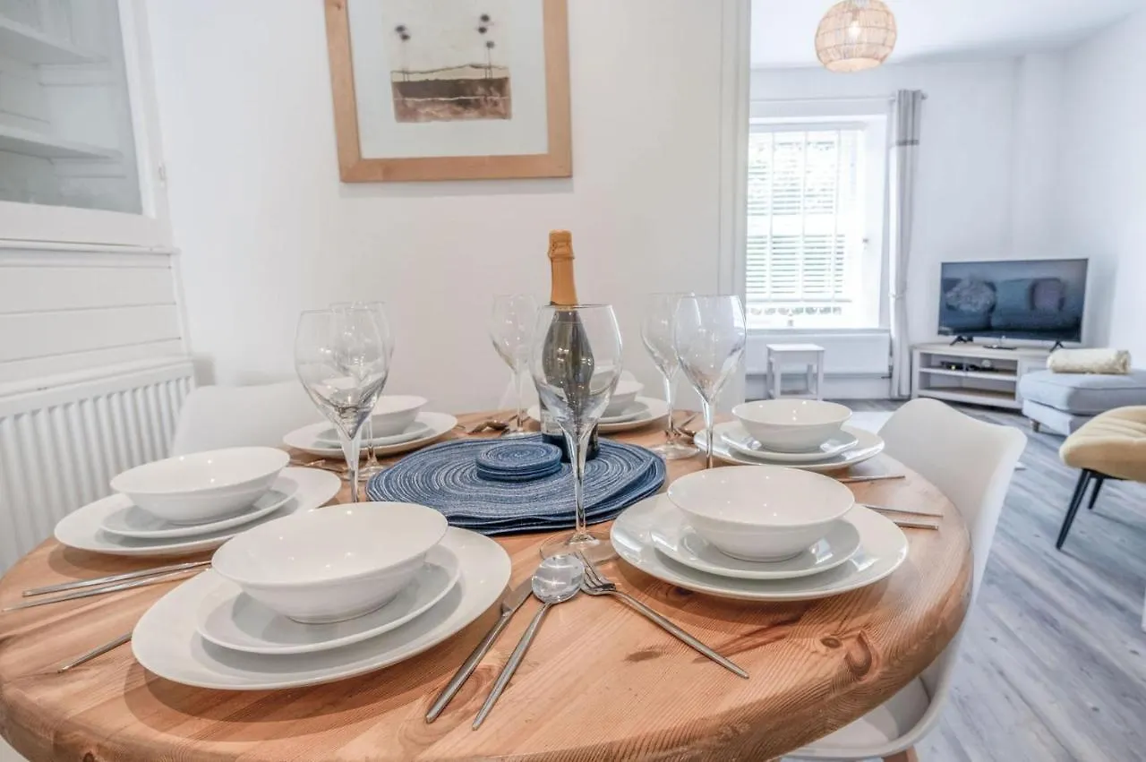 Canol Y Bryn - 3 Bedroom - Tenby