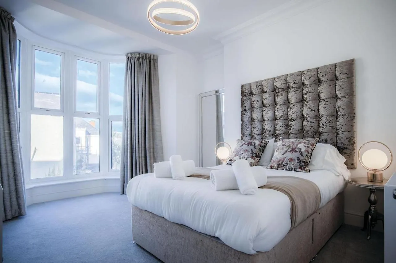 Caldey View - Luxury 2 Bedroom - Panorama - Apartment *