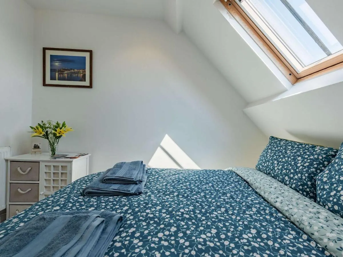 2 Bed In 87834