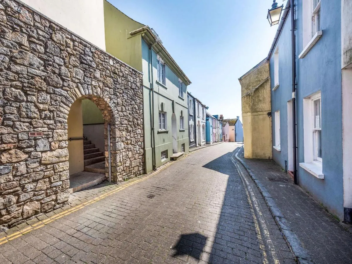 Appartement 2 Bed In 87834 Tenby
