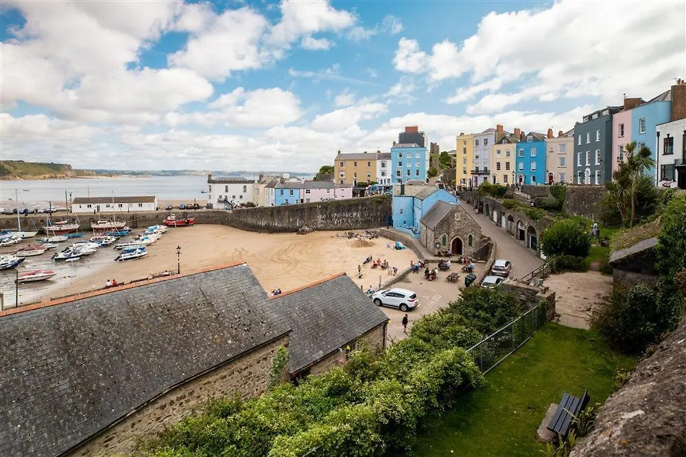 2 Bed In Fb034 Apartment Tenby