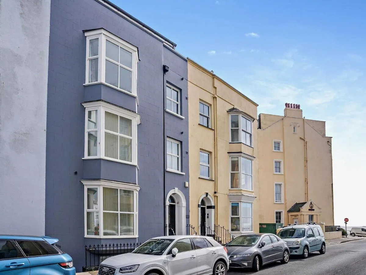2 Bed In Fb034 Apartment Tenby