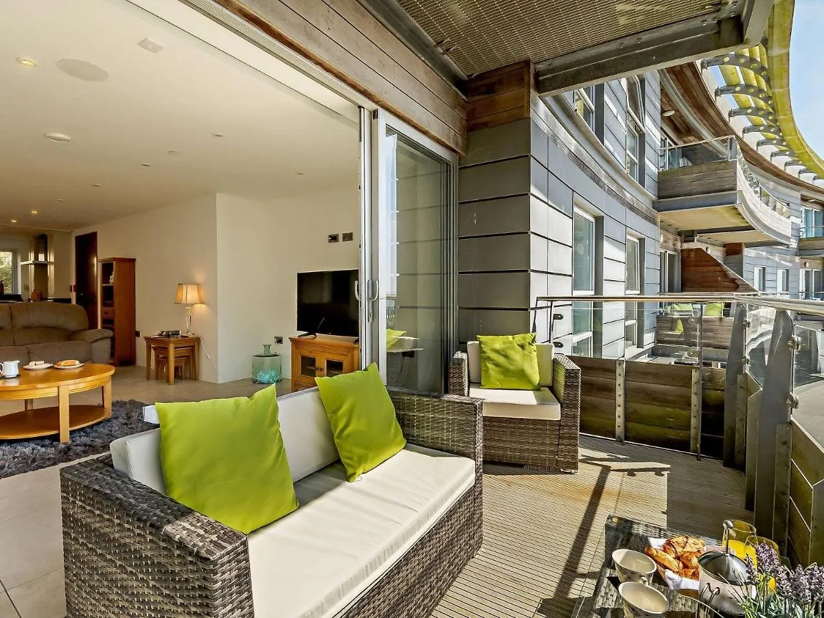 דירה 2 Bed In Fb290 *