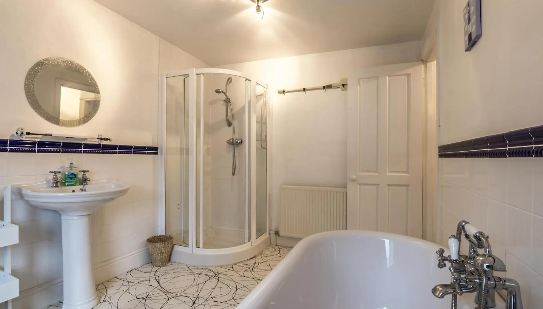 Shell - 2 Bedroom - * Tenby